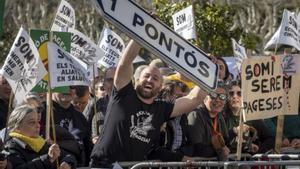 El camp català segueix la protesta tot i l’aval del Parlament a la renda agrària