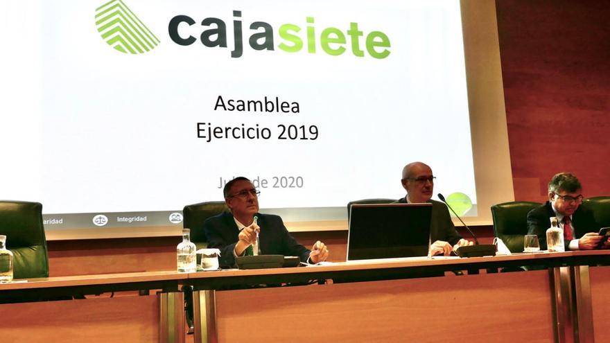 Cajasiete incrementa los depósitos de clientes y el crédito a clientes en más de un 10%