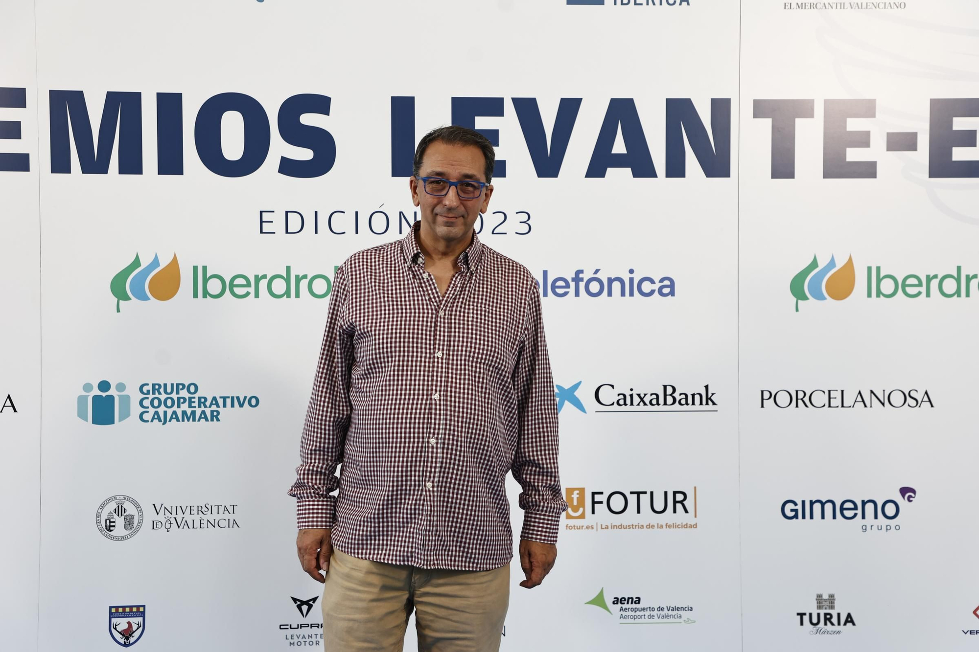 Búscate en la Gala de los Premios Levante 2023