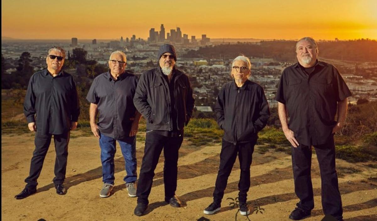 La banda Los Lobos actúa este miércoles en la Sala Capitol