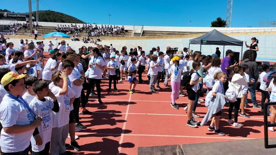 Casi 500 escolares con el deporte inclusivo