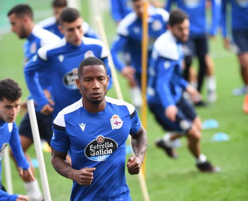 Sesión a puerta cerrada en Riazor