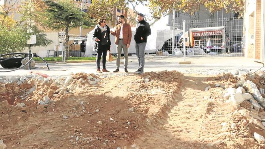 Reforman la plaza Ruiz Picasso para acabar con las humedades