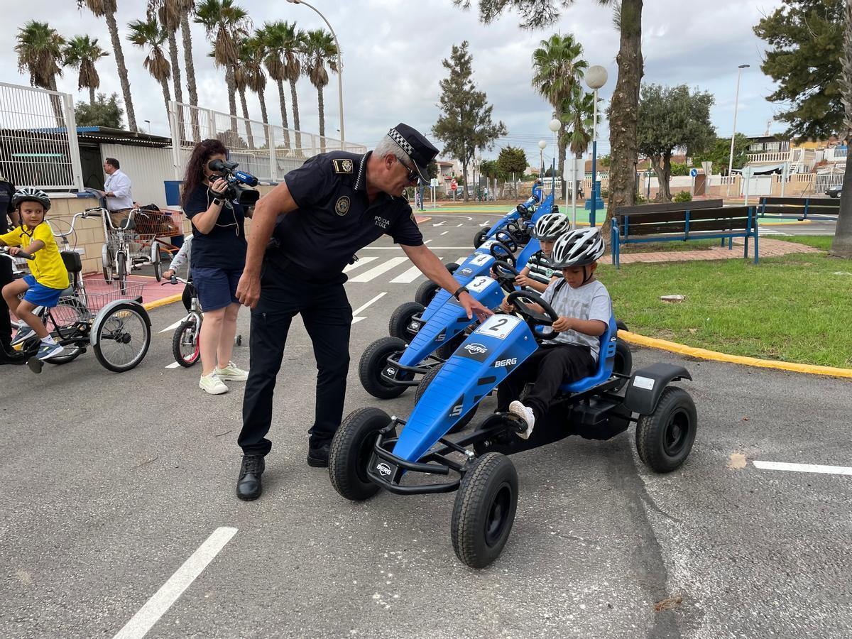 Los nuevos karts a pedales del parque infantil de tráfico