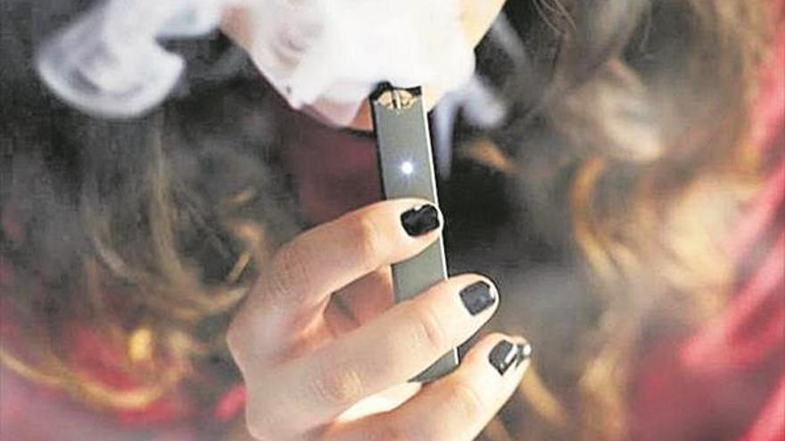 La peligrosa moda del ‘vapeo’ entre los jóvenes