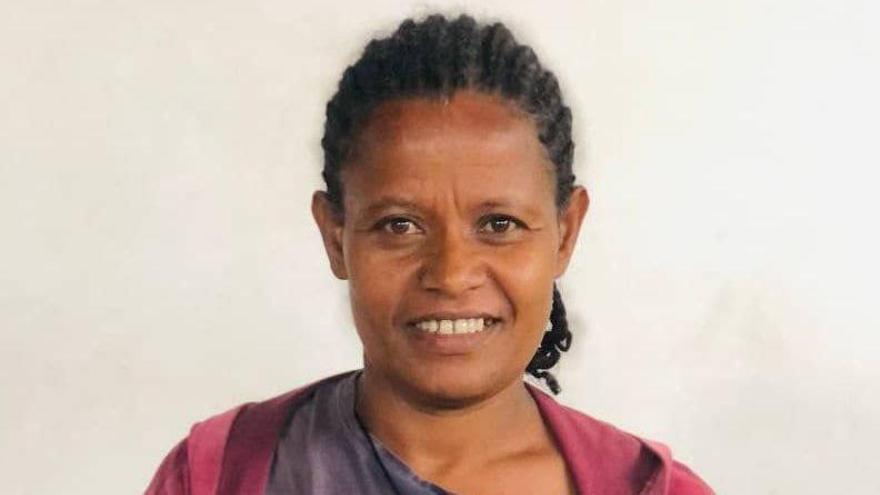 Una asociación de Elda crea un taller de compresas reutilizables para mujeres etíopes
