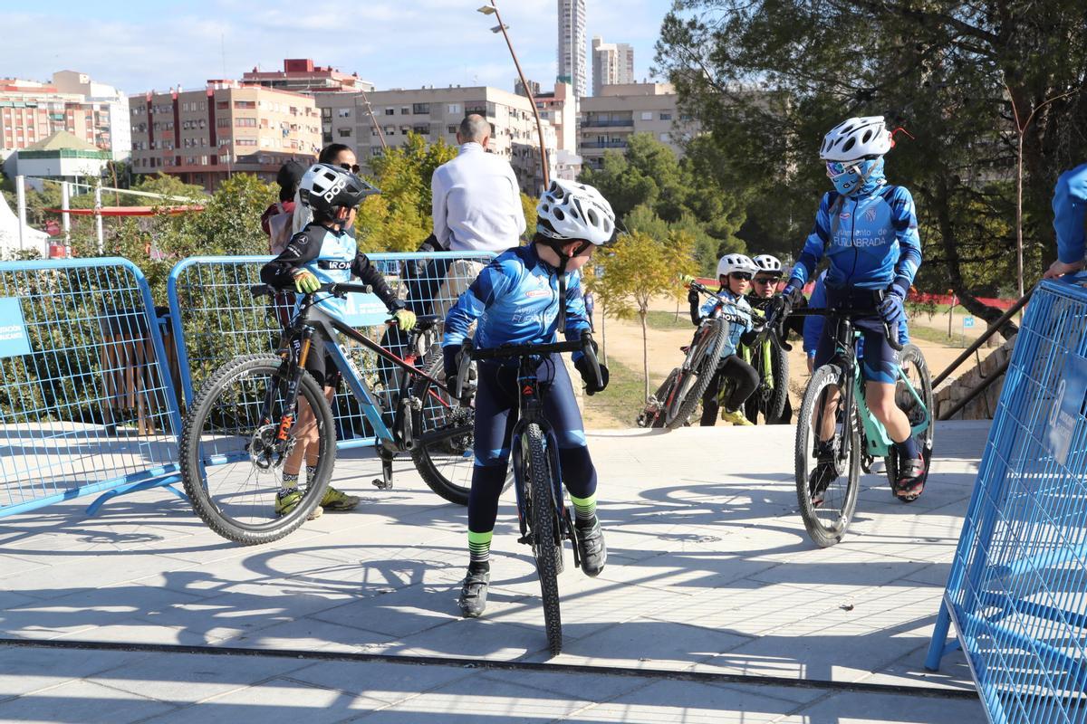 Los niños han podido disfrutar este sábado del circuito de Benidorm