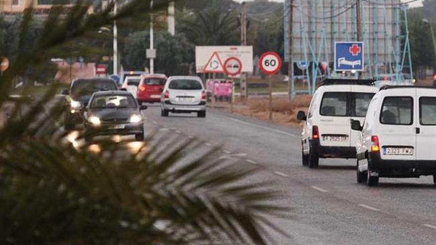 El desdoblamiento del acceso sur a Torrevieja está pendiente desde 1999