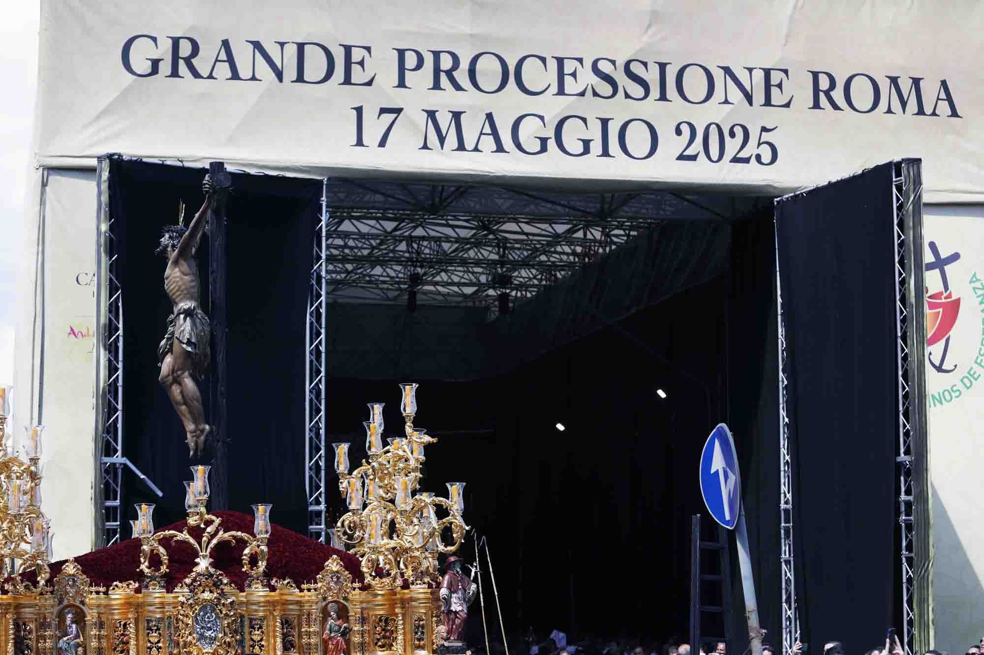 Gran procesión por el Jubileo de las Cofradías, en fotos