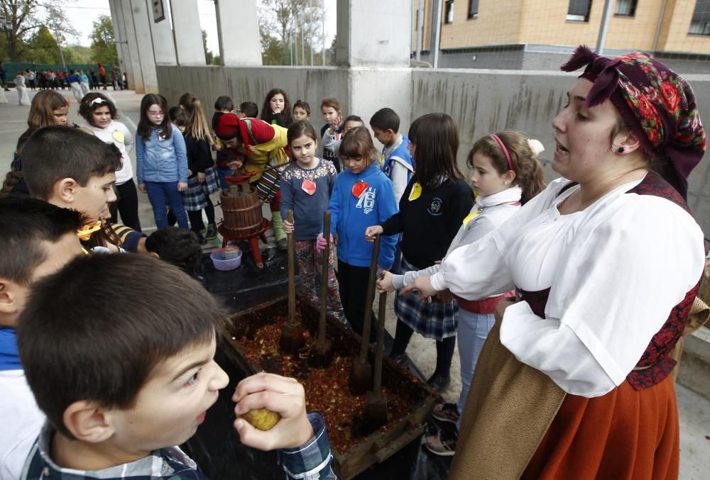 Amagüestu en el Colegio Poeta Ángel González