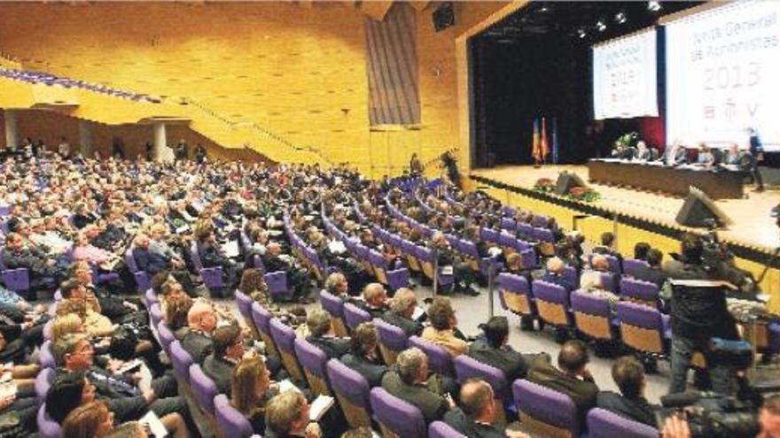 La junta general del Banco de Valencia reunió ayer a 349 accionistas.