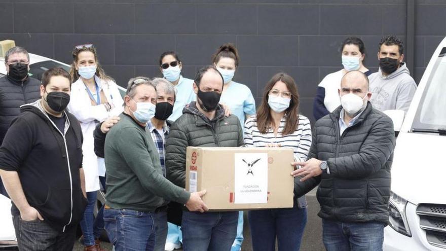 Los taxis de Gijón recogen 2 toneladas de productos de primera necesidad