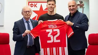 El Oviedo negocia por Luka Ilic, mediapunta serbio del Estrella Roja