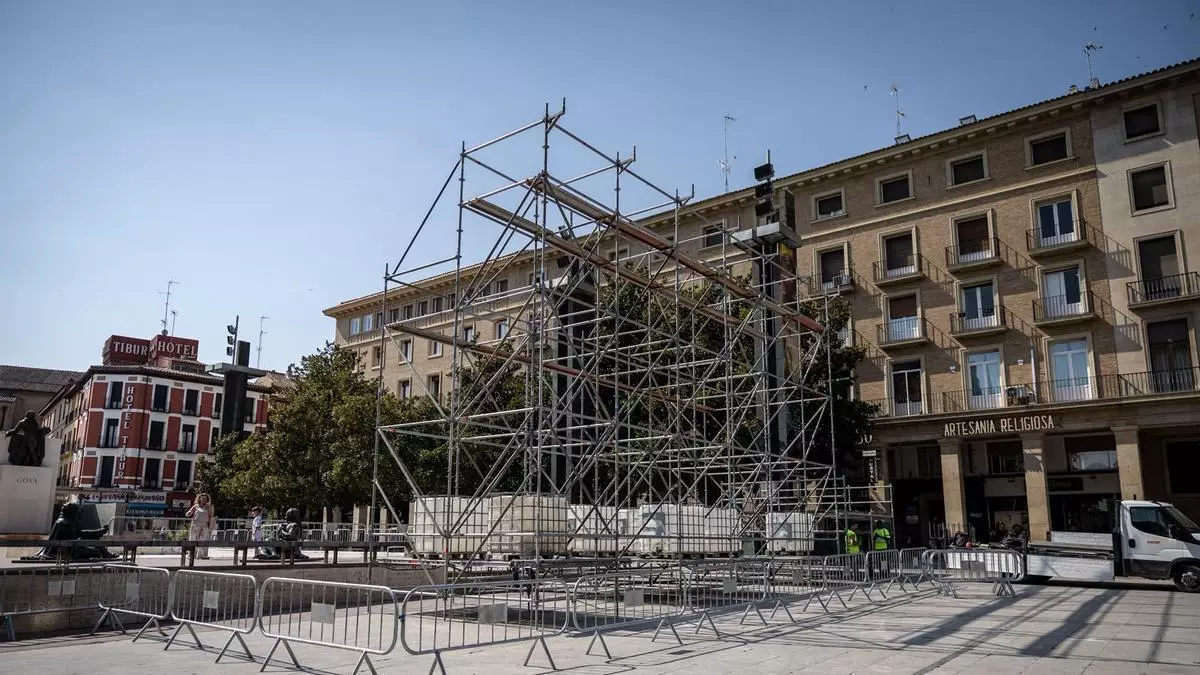 Los bares de la plaza del Pilar sacarán sus barras a la calle para animar a España: "Hemos pedido el doble de cerveza"