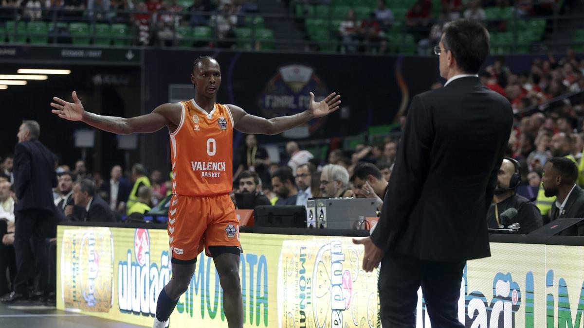 Resumen y mejores imágenes del Valencia Basket - Real Madrid de la Euroliga