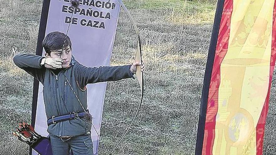 José miguel ruiz, campeon de tiro con arco cadete