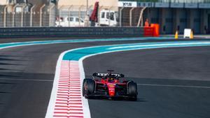 Carlos Sainz, sexto mejor tiempo de los test de Abu Dhabi 2023