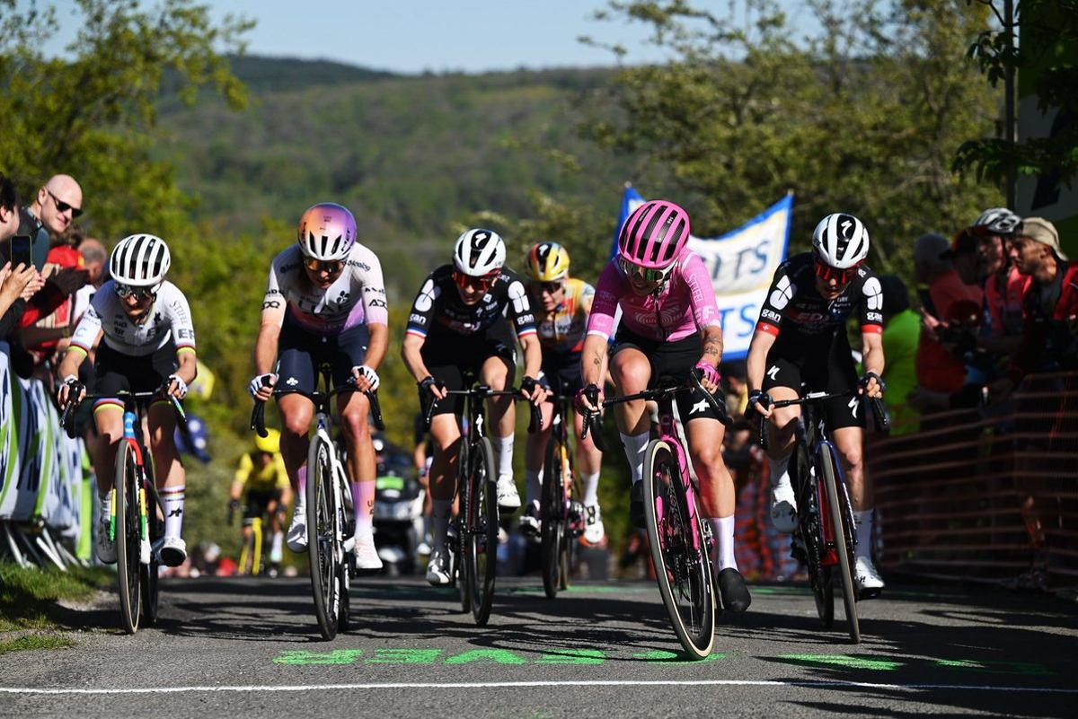 Blasi (segunda por la izquierda), en el grupo de favoritas.