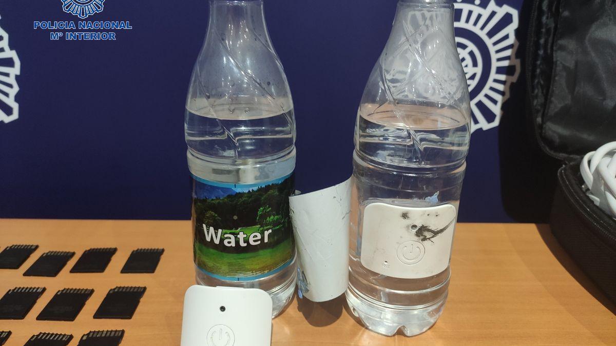 In der Bar des Verdächtigen lag eine Wasserflasche mit versteckter Kamera in der Frauentoilette.