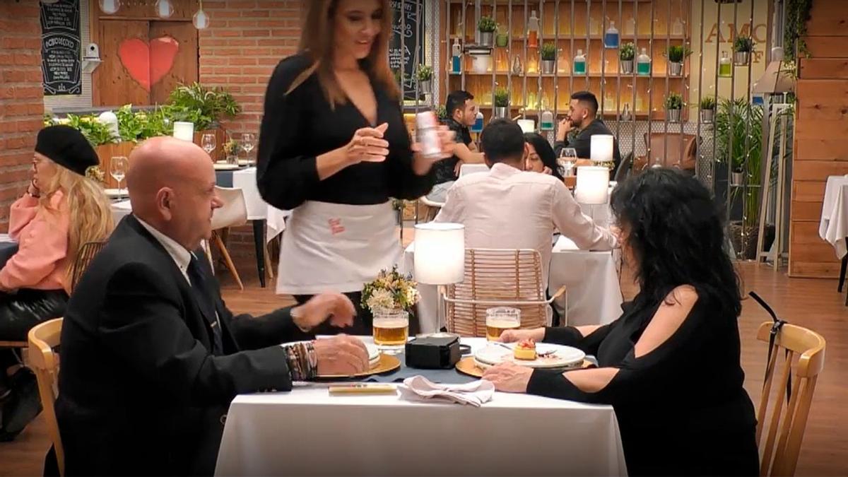 Un soltero obliga a pagar la cuenta a su cita en First Dates por ser &quot;feminista&quot;: ¿Queréis igualdad?&quot;