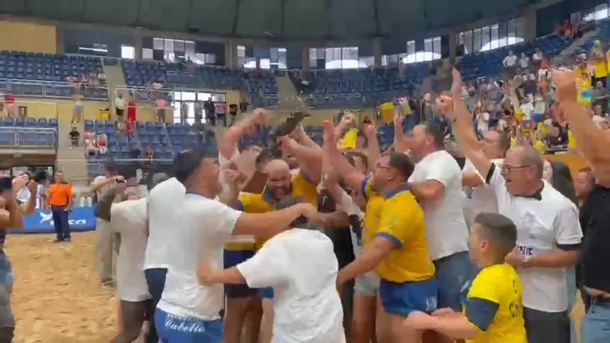 El club de lucha Chimbesque, de Tenerife, se proclama campeón de la final de Primera Categoría de lucha canaria en Vecindario tras vencer al Saladar de Jandía