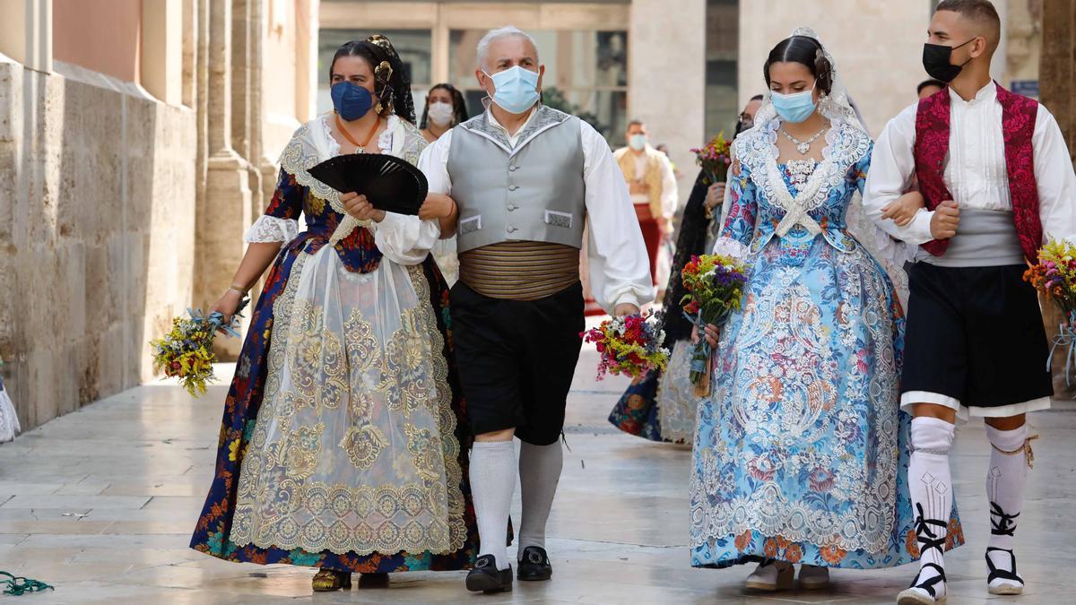 Búscate en el segundo día de Ofrenda por las calles del Mar y Avellanas (entre las 11.00 y 12.00 horas)