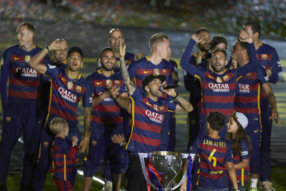 El conjunto de Luis Enrique disfrutó de una fiesta en el Camp Nou para celebrar los títulos de Liga y Copa del Rey.