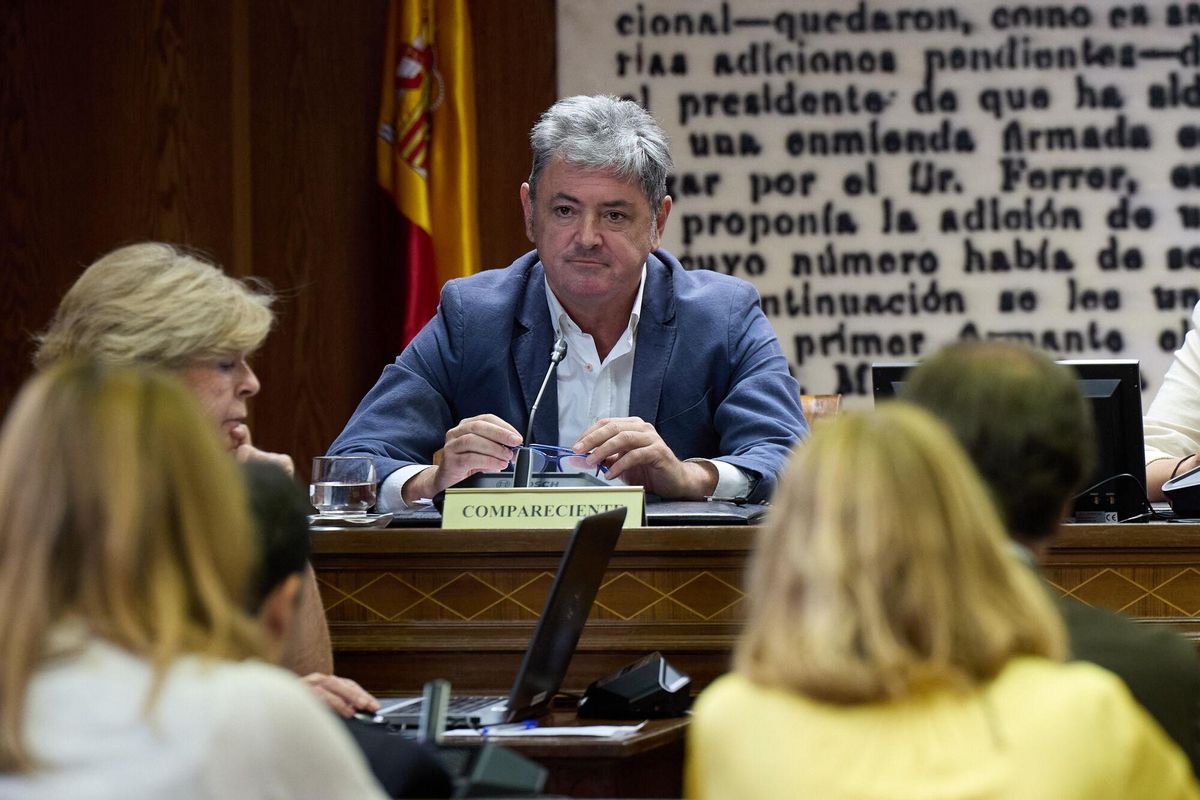 El socio de Servinabar 200, Joseba Antxon Alonso Egurrola, durante una comparecencia en la Comisión de Investigación sobre el ‘caso Koldo’, en el Senado, a 22 de julio de 2025, en Madrid (España). La comisión de investigación sobre el 'caso Koldo' en el Senado continúa hoy con las comparecencias de Joseba Antxón Alonso, administrador único de Servinabar e investigado por el Tribunal Supremo por su presunta implicación en la trama, y Vicente Fernández, expresidente de la Sociedad Estatal de Participaciones Industriales (SEPI), quien fue contratado, según el PP, por esa empresa misma empresa navarra. 22 JULIO 2025 Jesús Hellín / Europa Press 22/07/2025. Jesús Hellín