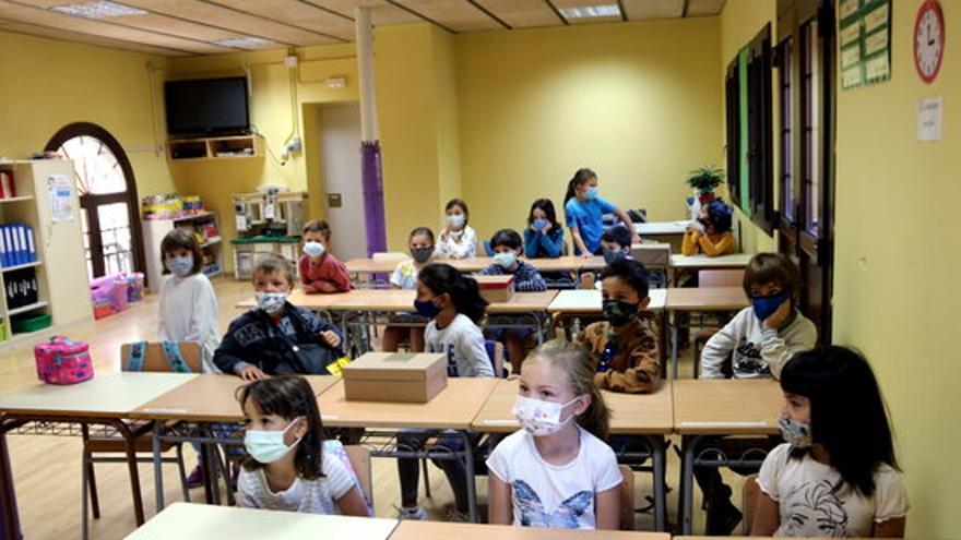 Una classe de l&#039;escola de Salardú, a la Val d&#039;Aran, amb tots els alumnes amb mascareta