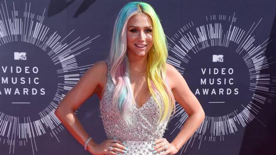 Kesha acusa a su exproductor de haberla acosado sexualmente durante 10 años