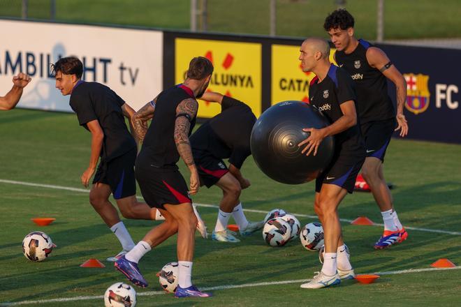 Así ha sido el entrenamiento del Barça en la Base Naval de la Marina de Annapolis para preparar el clásico