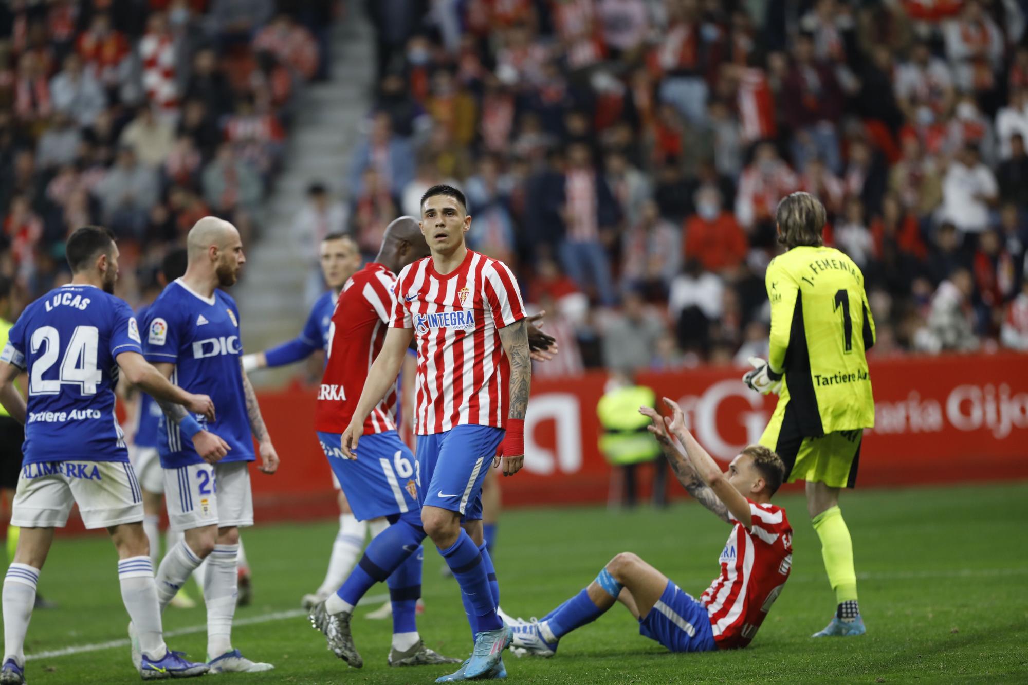 EN IMÁGENES: Así fue el derbi asturiano en El Molinón