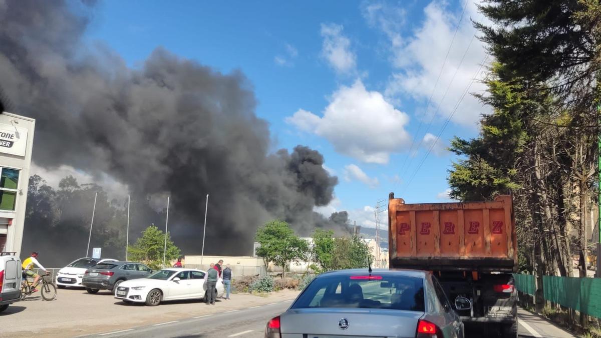 Incendio en una fábrica de O Porriño