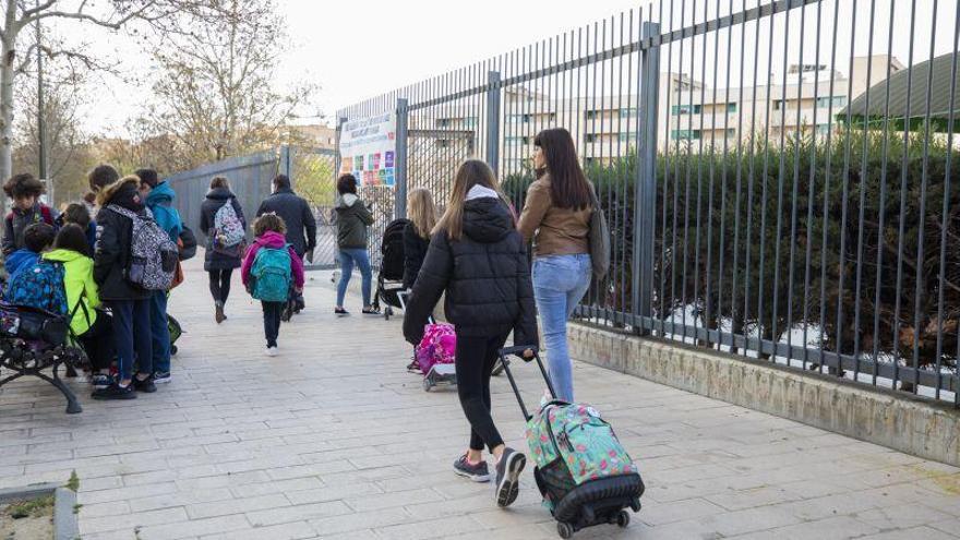 Aragón estudia adelantar el curso escolar y diseña un plan para recuperar los contenidos sin impartir