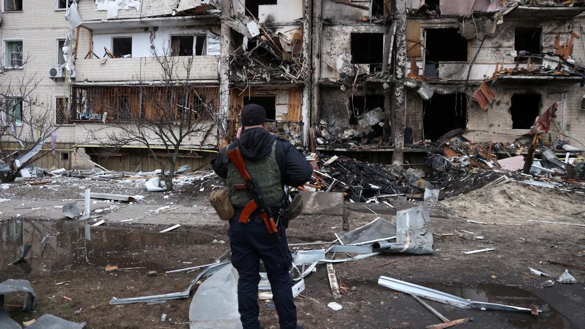 Destrozos provocados por los bombardeos rusos en Ucrania.