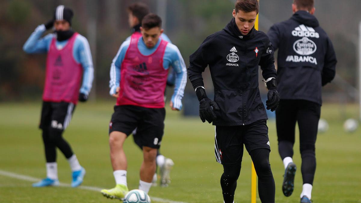 José Fontán en un entrenamiento del Celta en A Madroa