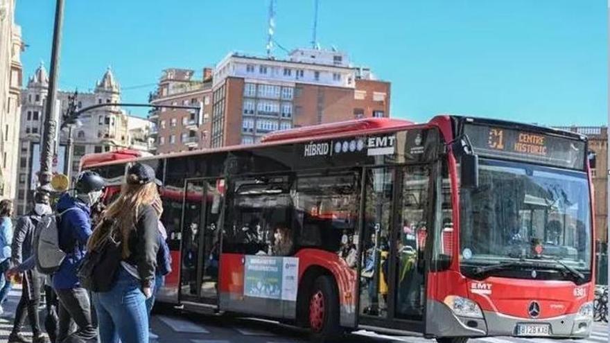 Compromís podría llevar a los tribunales el acuerdo económico de la Generalitat y el Ayuntamiento de València para la EMT