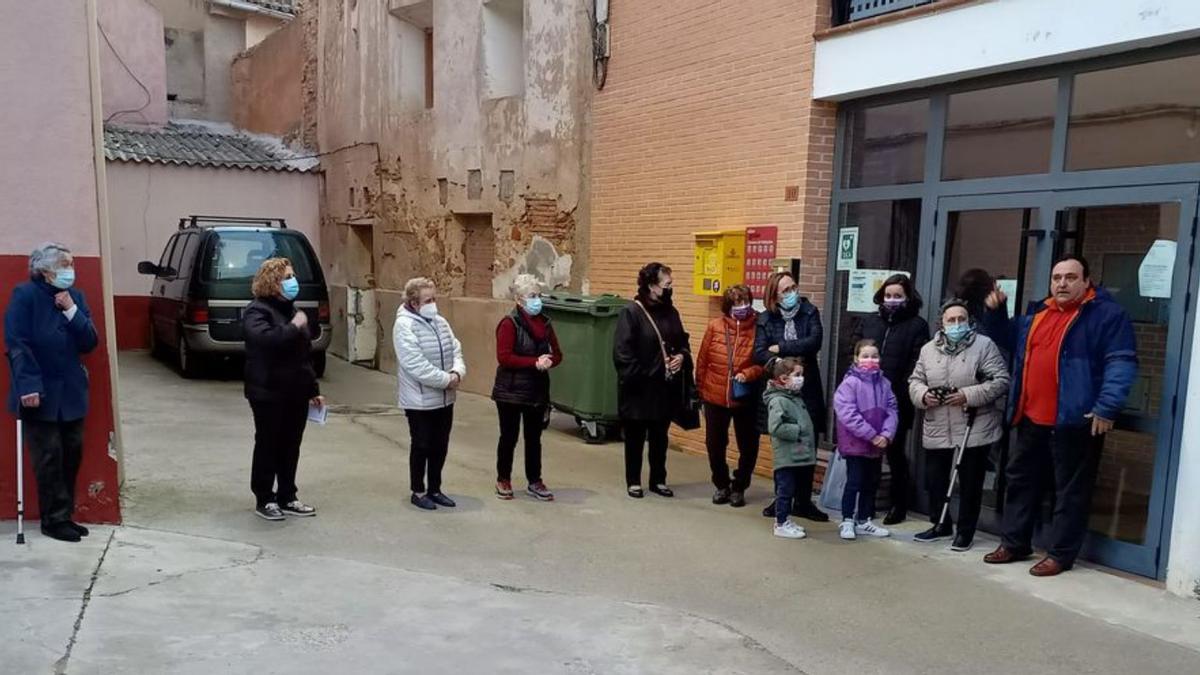 La asociación de mujeres de Bardallur leyó el manifiesto. |  