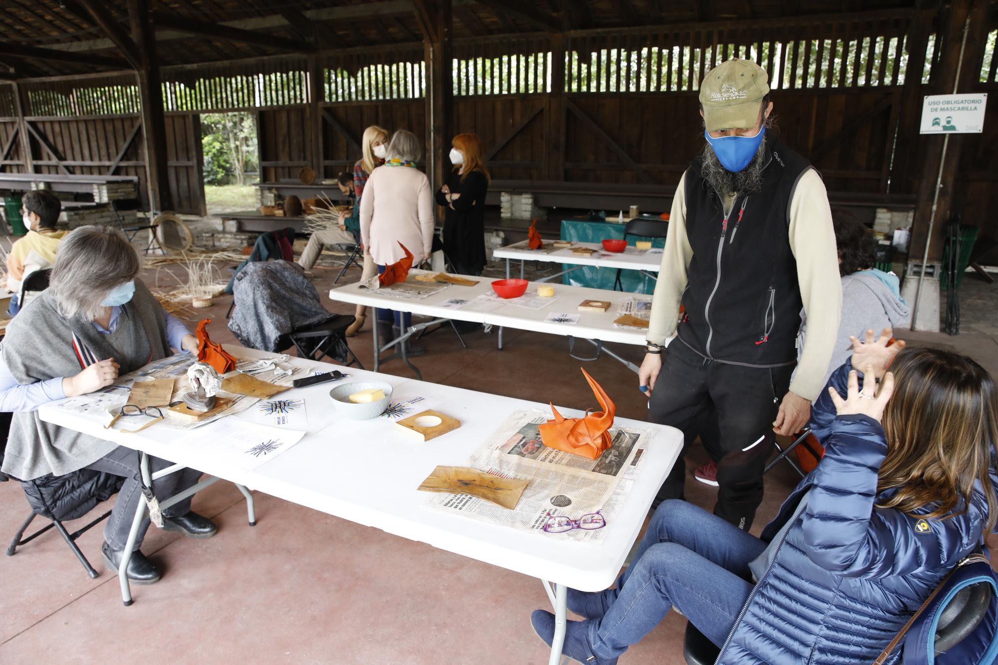 Artesanía en el Museu del Pueblu d'Asturies