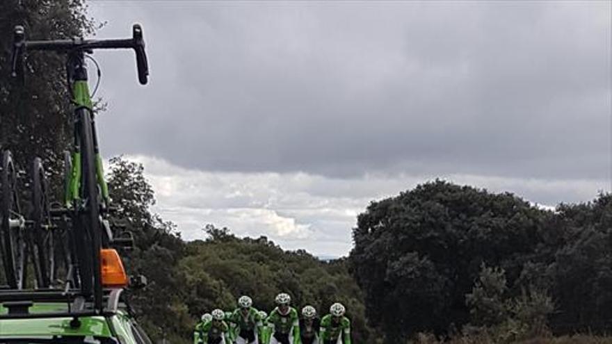 El Bicicletas Rodríguez Extremadura realiza un entrenamiento ‘a tope’