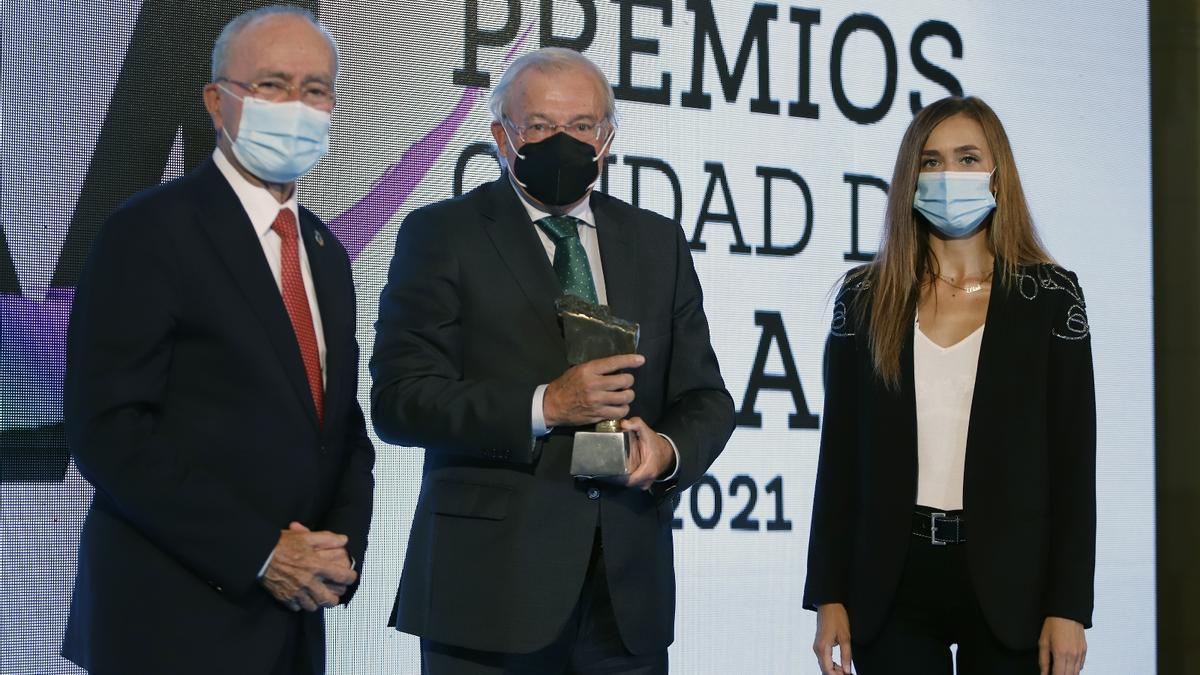 El Ayuntamiento acoge la entrega de los Premios Málaga