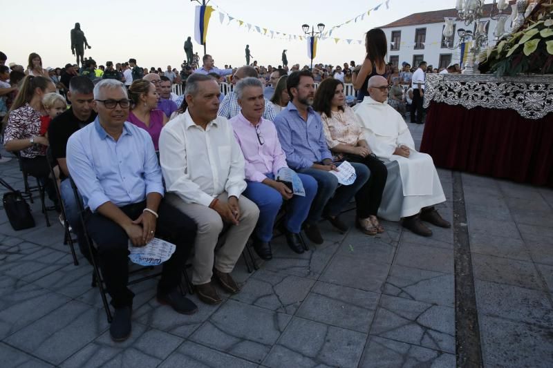 Representación del hallazgo de la Virgen de Candelaria por los guanches 2016