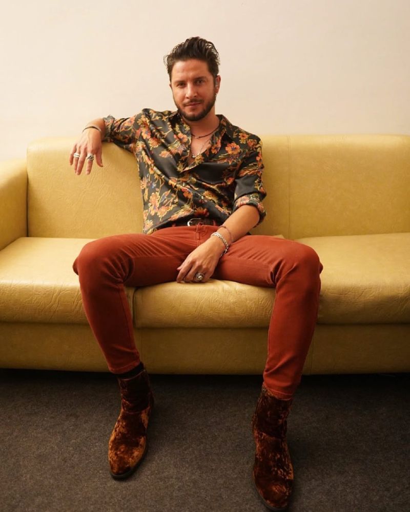 Manuel Carrasco vive con su mujer y dos hijos