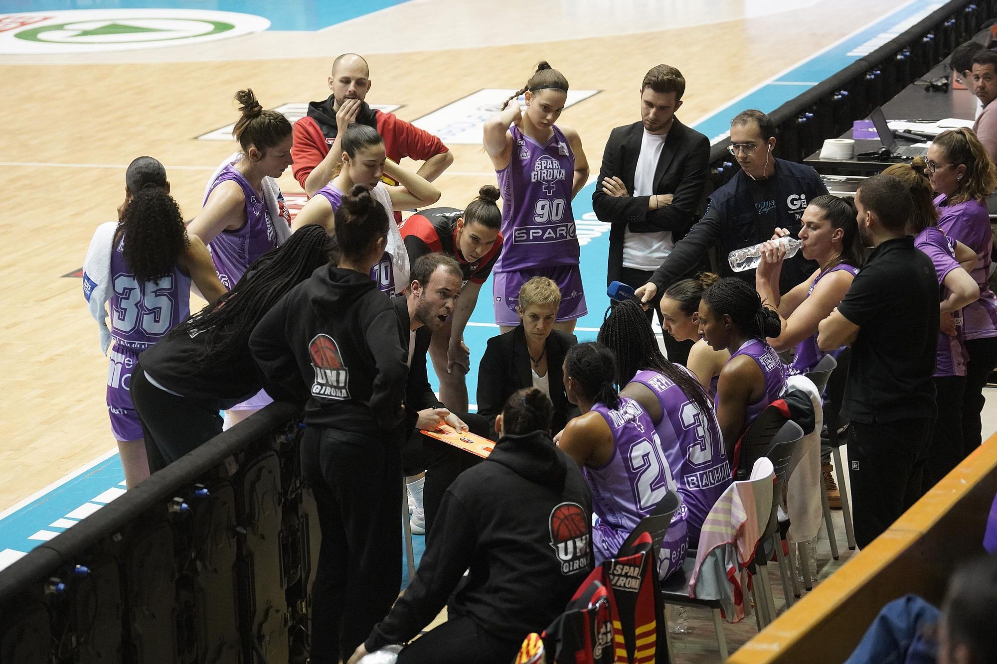 Totes les imatges del partit de l'Uni Girona contra el Jairis a Fontajau