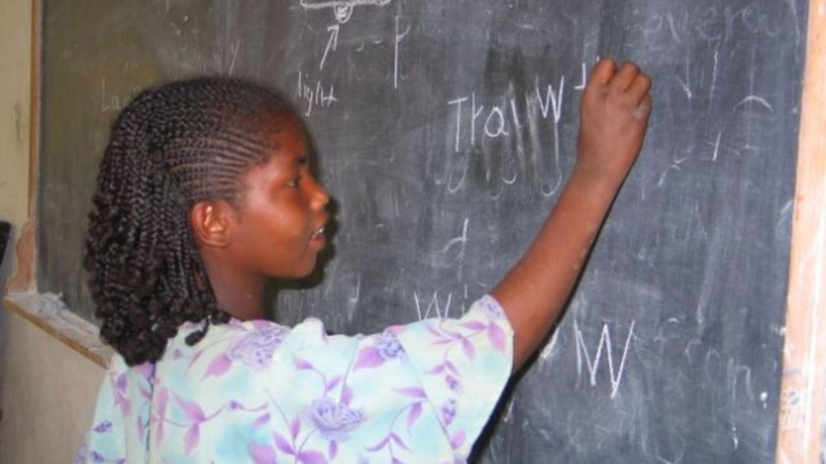 Programa d’alfabetització de Manos Unidas en Benín. | NOMBRE FEQWIEOTÓGRAFO