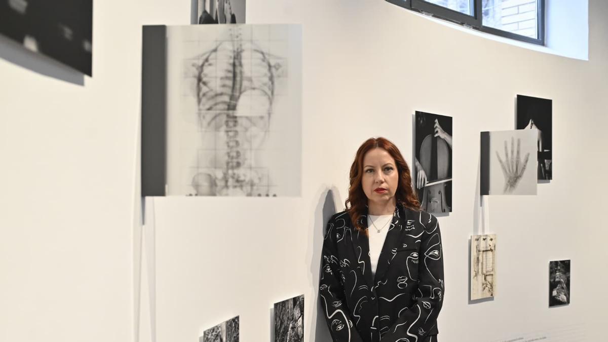 Sonia Celma expone 'Columna', en el Paraninfo