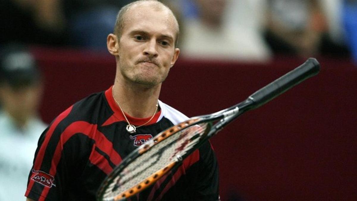 Nikolai Davydenko, durante un partido del 2007 en Moscú. Estuvo implicado en un caso de apuestas ilegales