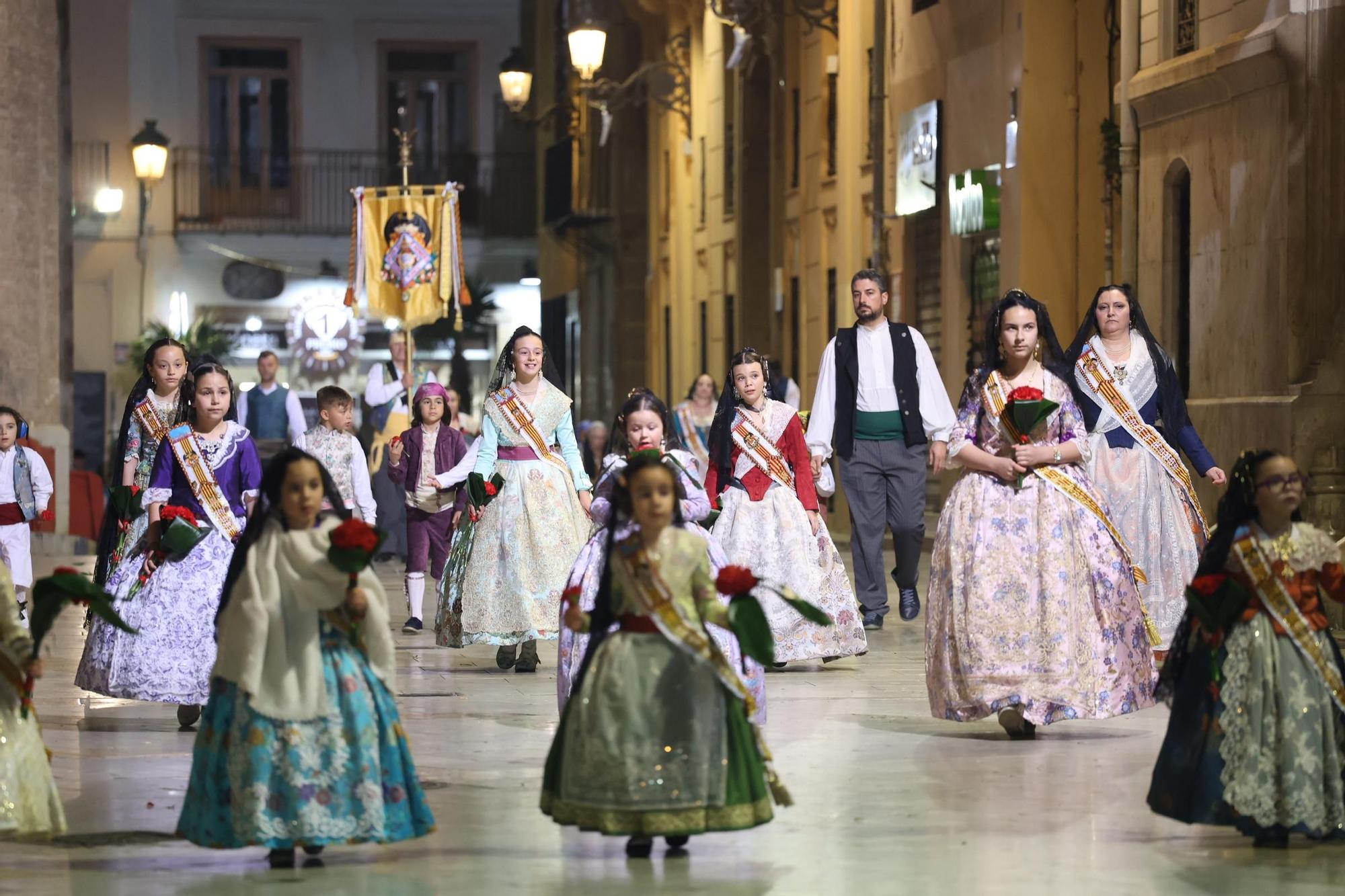 Ofrenda día 18. Calle San Vicente (23:00/24:00)