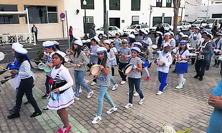 Pasacalles escolares en el Carnaval de Lanzarote