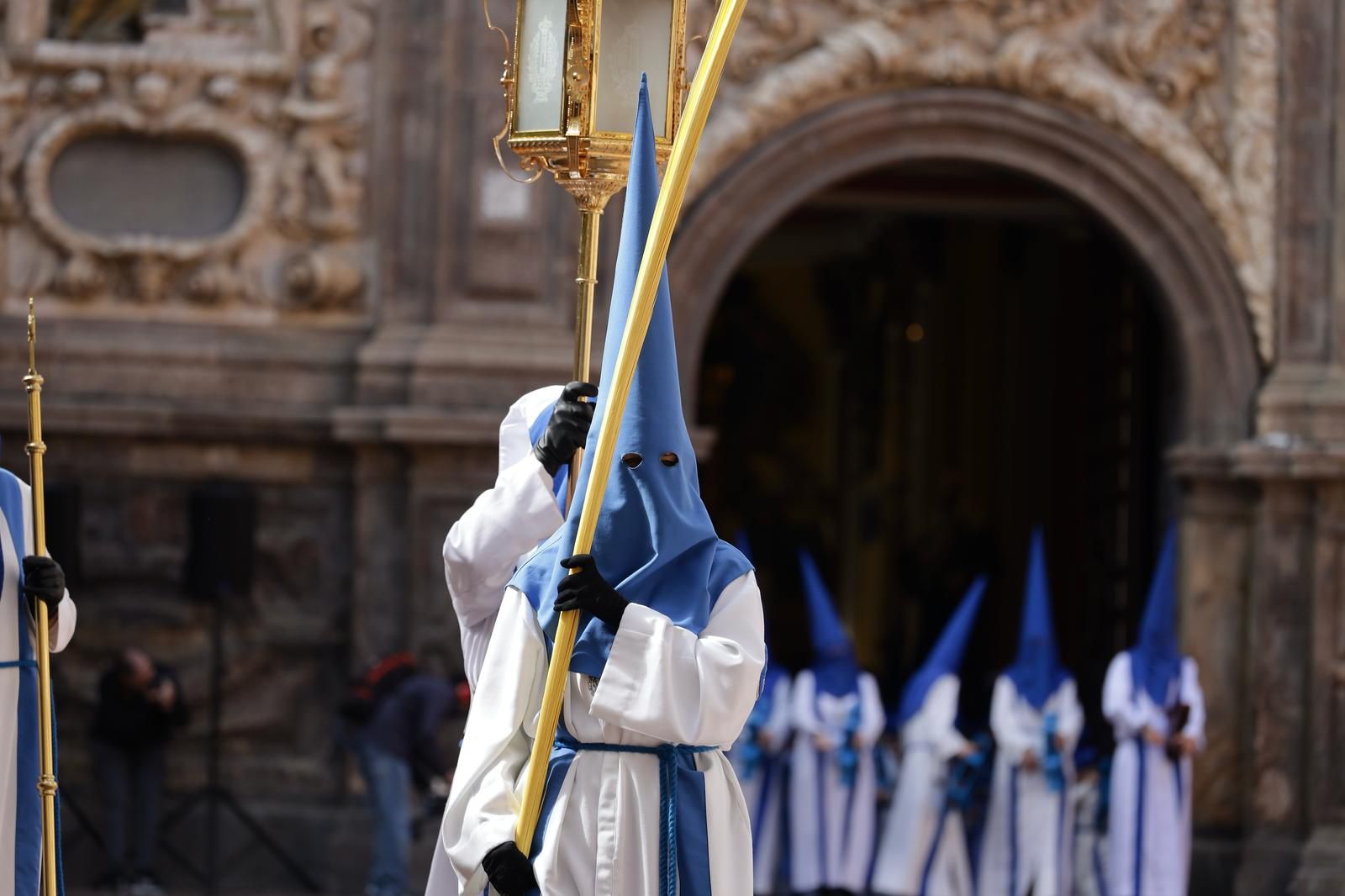 En imágenes | Emoción y mucho público en la procesión de las palmas de Zaragoza